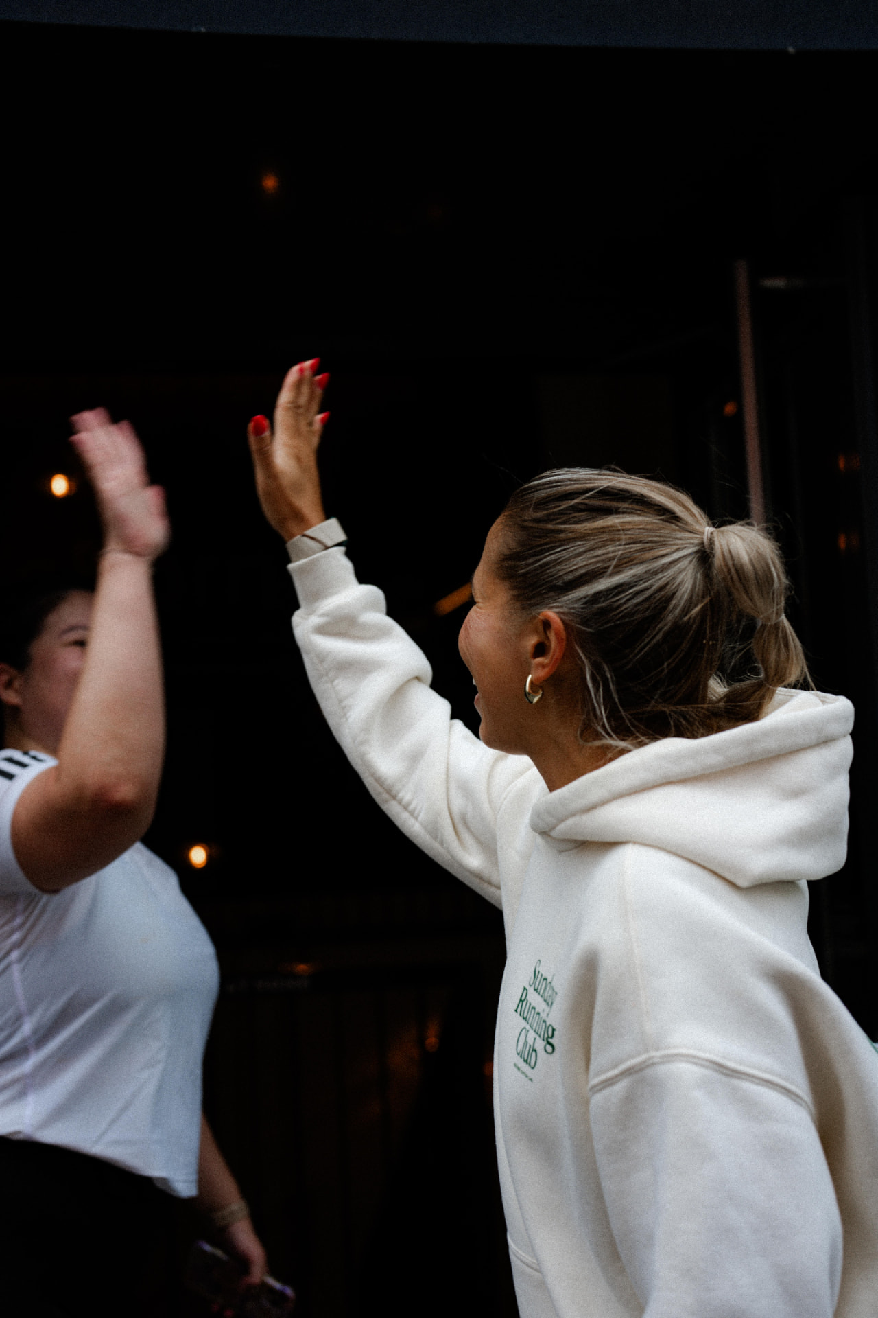 High Five beim Brand Event im WeBorn Studio